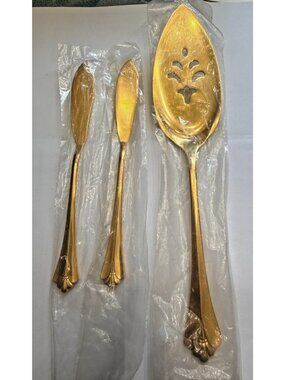 ONIEDA Community Golden Royal Flute  50th pie server & 2 Master butter knives